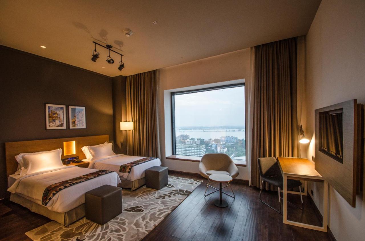 Altair Boutique Hotel Калькутта Экстерьер фото
